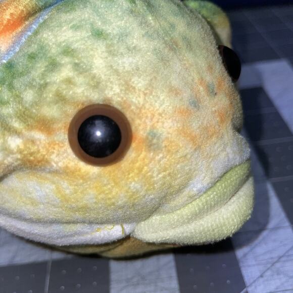 Bass Pro Shop 13" Bluegill Plush Stuffed Animal Toy Wildlife Artists 2022 - Picture 5 of 6